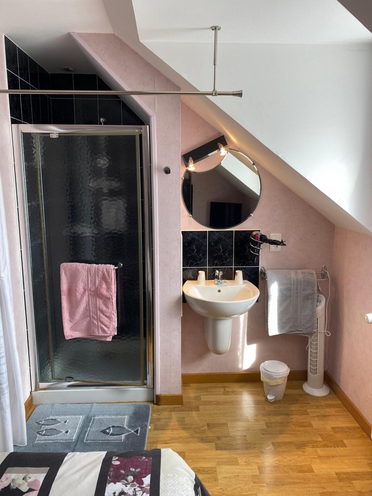 Bed and Breakfast Le Petitepinay Moitron-sur-Sarthe Exterior foto