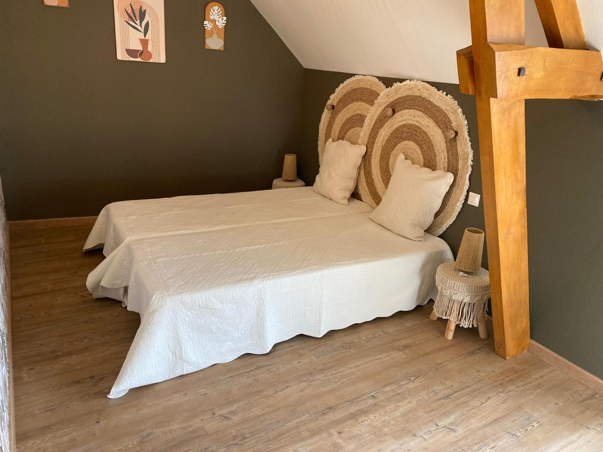 Bed and Breakfast Le Petitepinay Moitron-sur-Sarthe Exterior foto